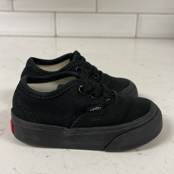 Vans Authentic Triple Black Size 4 Toddler Lace Up Sneakers - Trainers - Picture 14 of 16